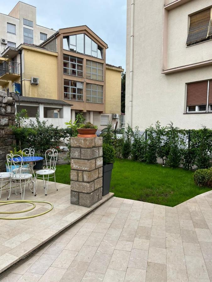 Rose Downtown Apartamento Podgorica Exterior foto