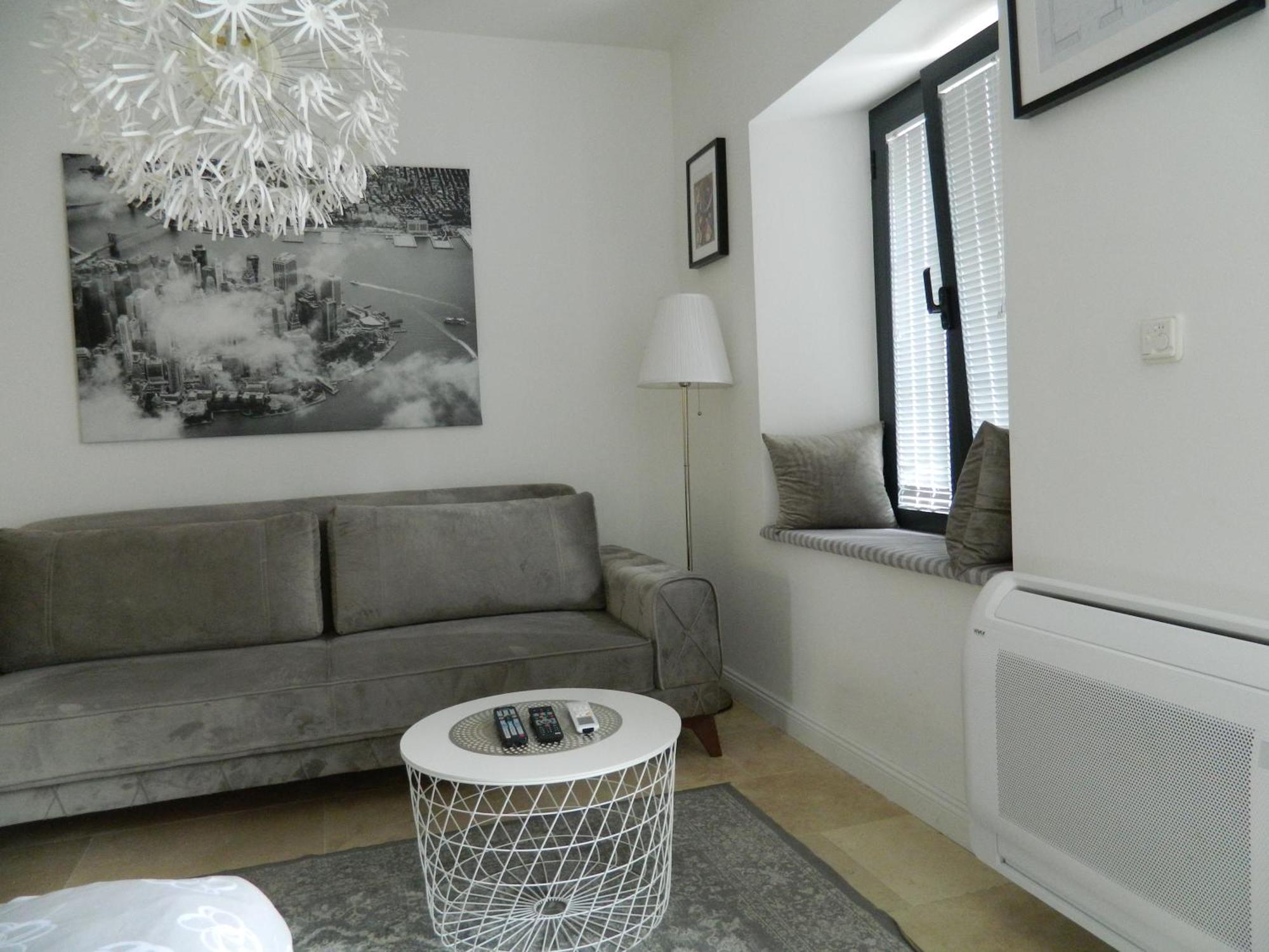 Rose Downtown Apartamento Podgorica Exterior foto