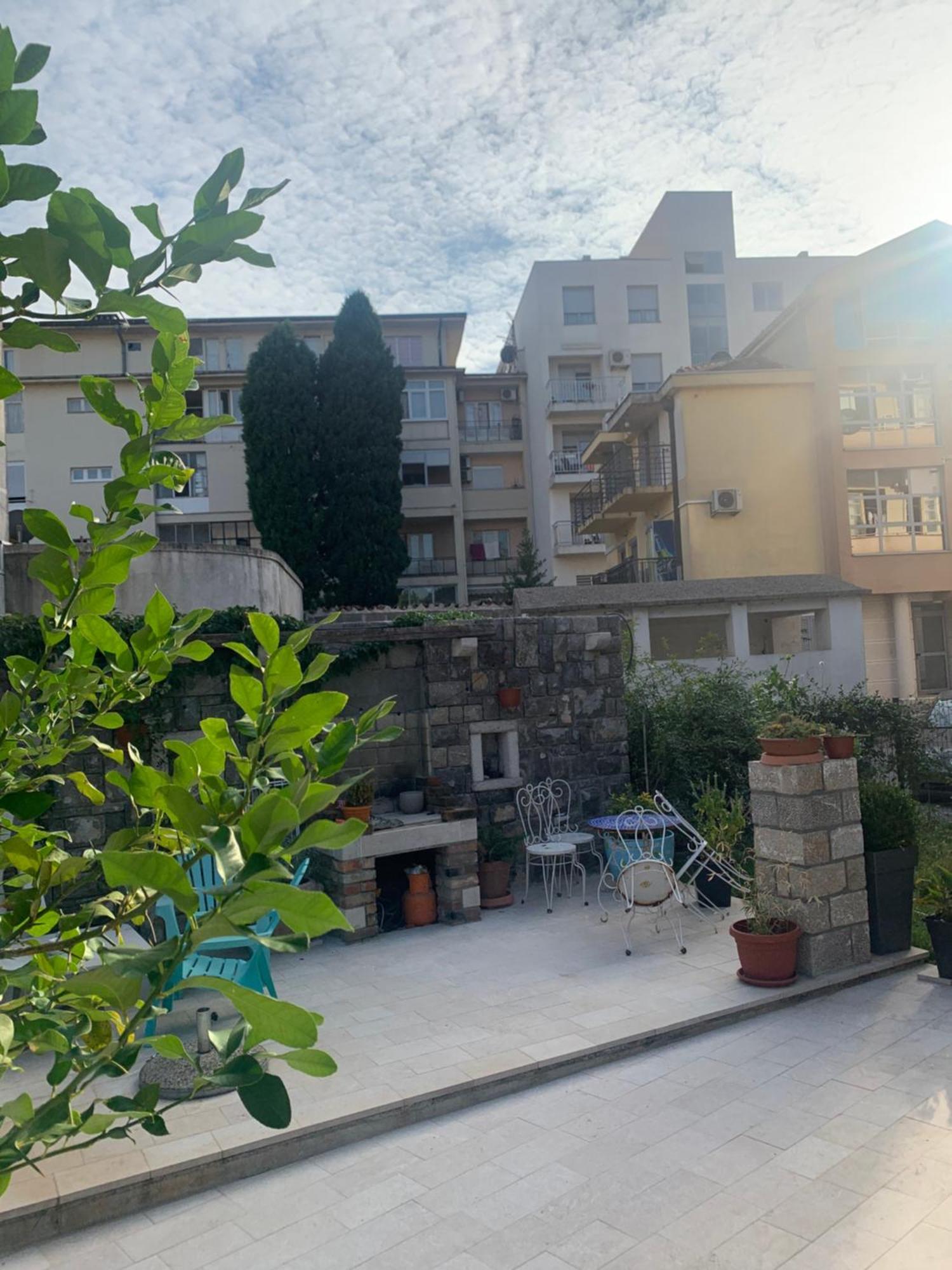 Rose Downtown Apartamento Podgorica Exterior foto